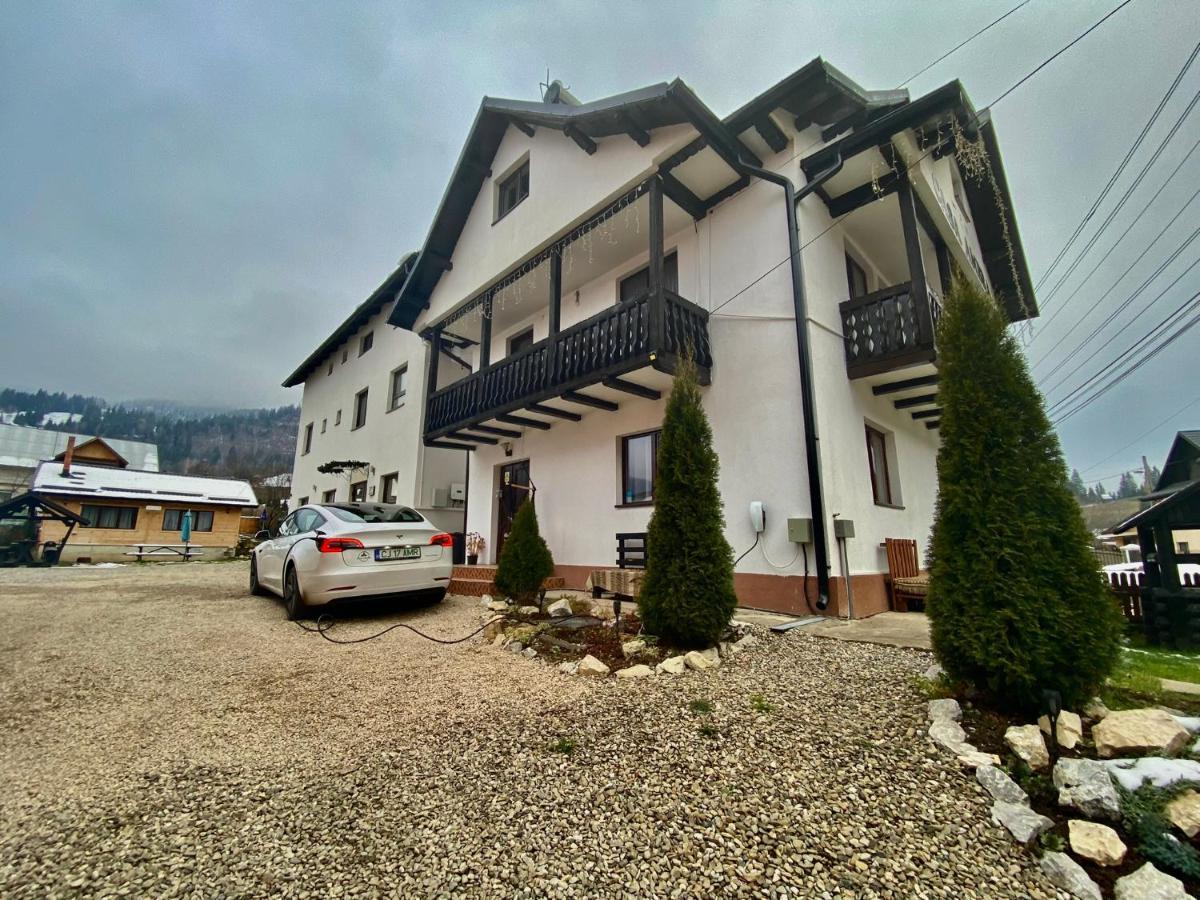 Отель Casa Ambra Садова Экстерьер фото